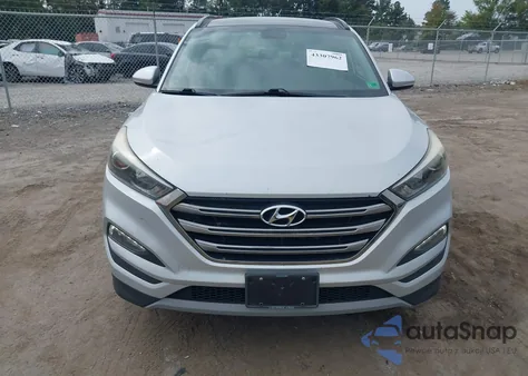 2017 Hyundai Tucson Value из США, поврежденный, VIN KM8J33A28HU558479